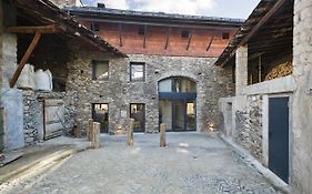 Set Terres - La Villa De Llivia - Adults Only